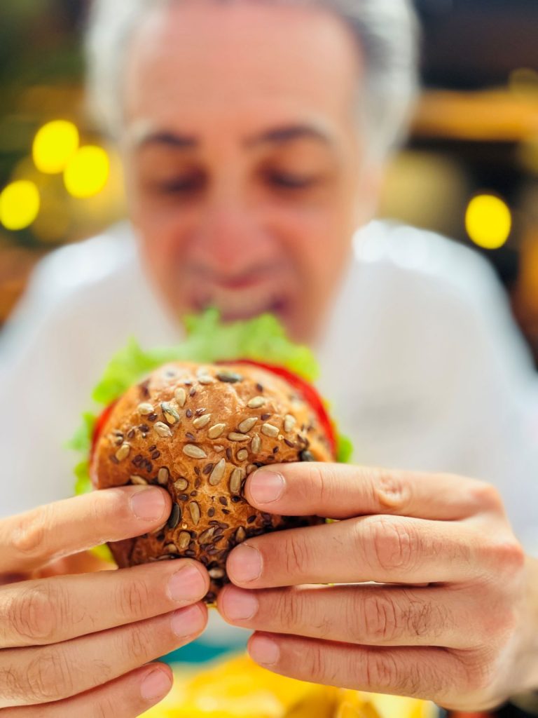 Anima Romita Giornata mondiale dell'hamburger